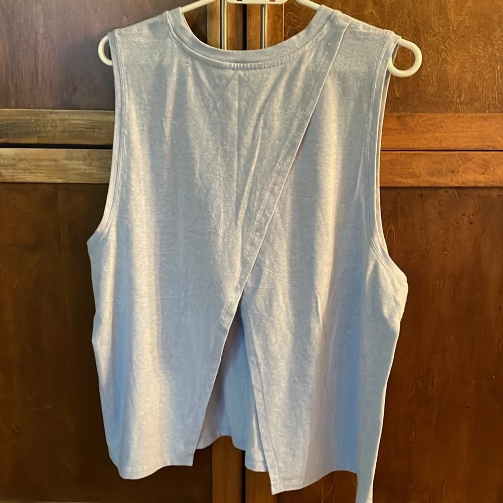 Joe Fresh blue active wear tank. - Picture 3 of 5